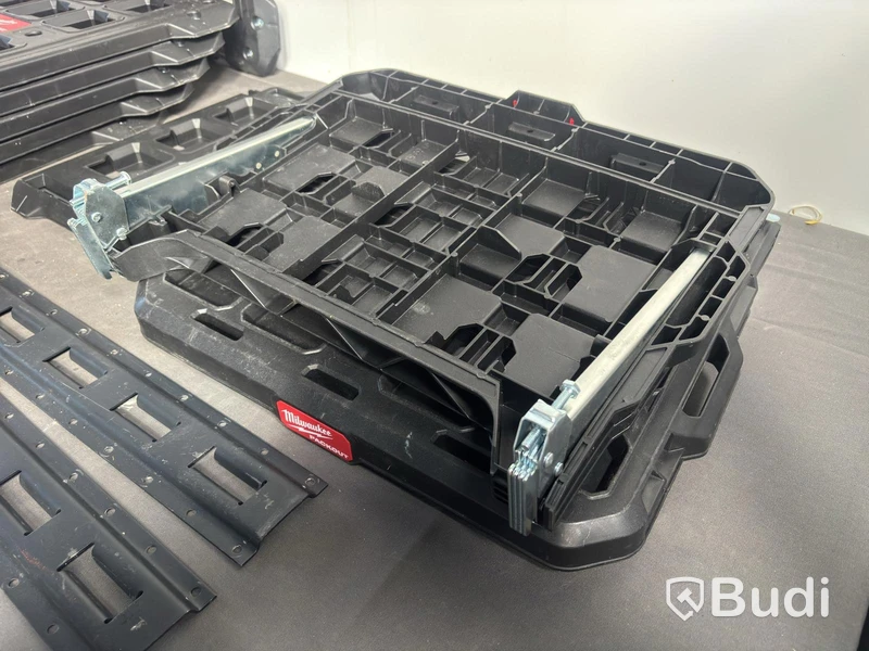 Milwaukee PACKOUT mounting plates