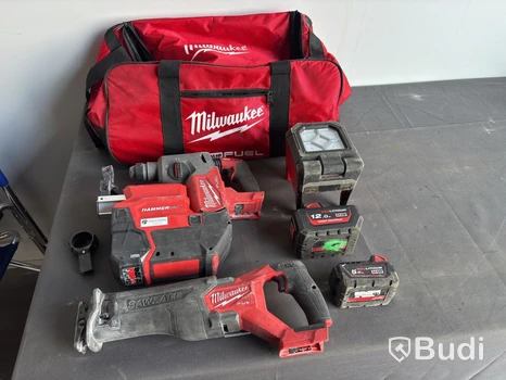 Verktygskit Milwaukee M18