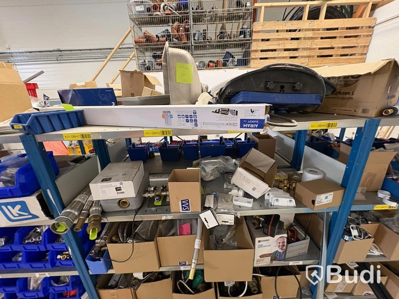Large lot of pipe fittings and couplings