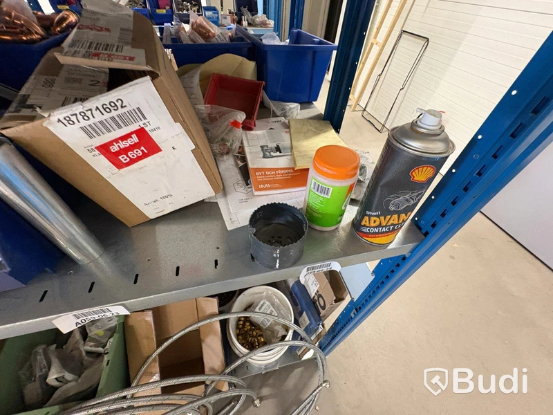 Large lot of pipe fittings and couplings