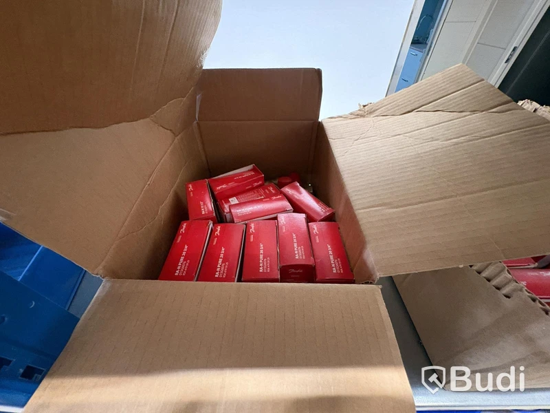 Large lot of pipe fittings and couplings