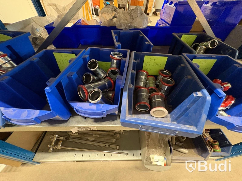 Large lot of pipe fittings and couplings