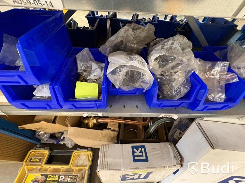 Large lot of pipe fittings and couplings