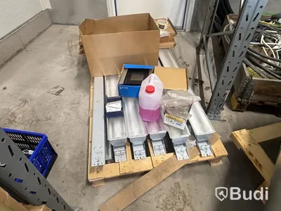 Pallet racking with ventilation parts, assorted items