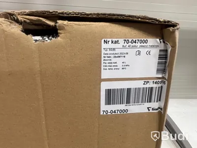 Pallet racking with ventilation parts, assorted items