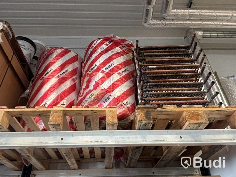 Lot of plumbing/HVAC items, air source heat pumps, assorted parts and units.