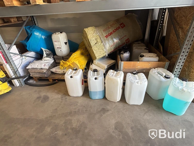 Lot of plumbing/HVAC items, air source heat pumps, assorted parts and units.