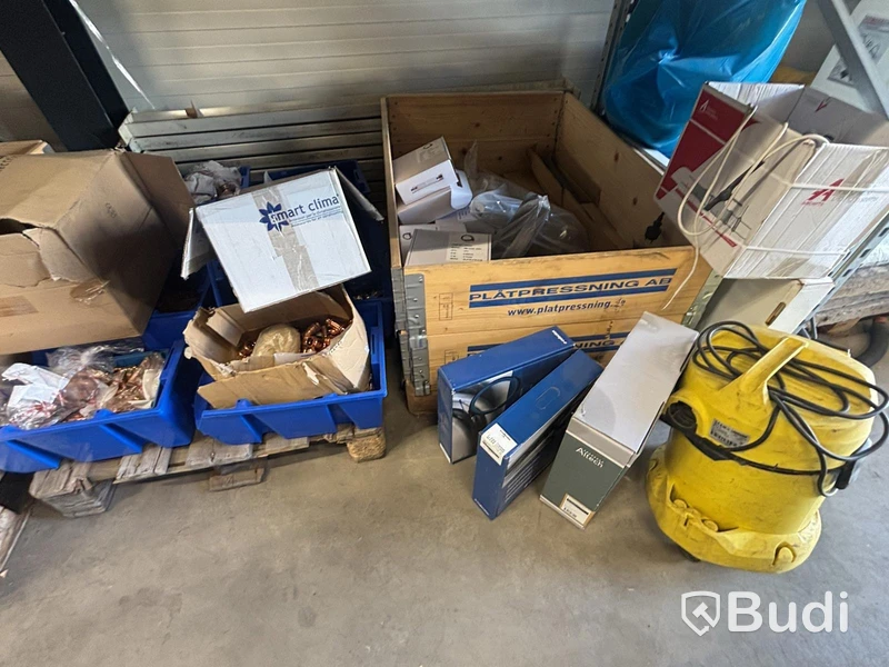 Lot of plumbing/HVAC items, air source heat pumps, assorted parts and units.