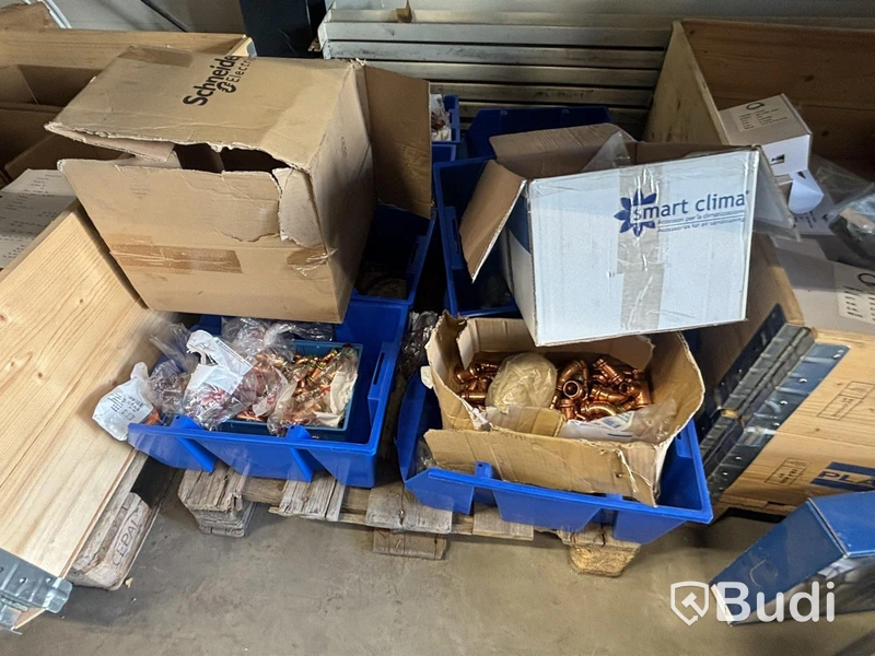 Lot of plumbing/HVAC items, air source heat pumps, assorted parts and units.
