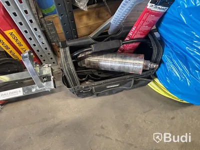 Lot of mixed plumbing and heating materials, etc.
