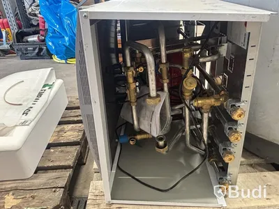 Lot of mixed plumbing and heating materials, etc.