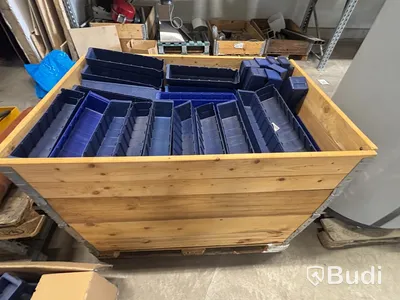 Lot of mixed plumbing and heating materials, etc.
