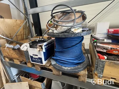 Lot of mixed plumbing and heating materials, etc.