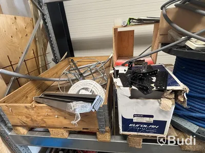 Lot of mixed plumbing and heating materials, etc.