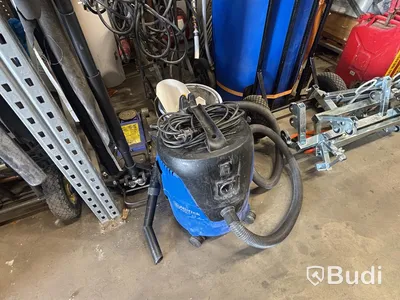 Lot of mixed plumbing and heating materials, etc.