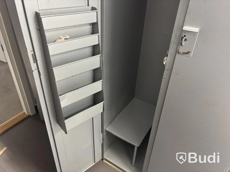 Lindqvist metal storage cabinet