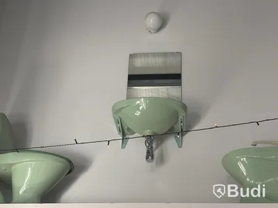Retro bathroom suite