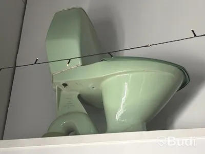 Retro bathroom suite