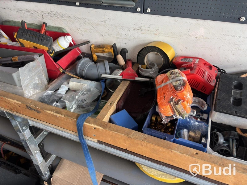 Plumbing lot incl. Novipro press tool