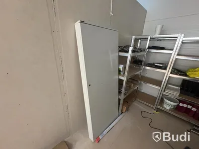 Diverse möbler, stolar, bord och förvaring m.m.