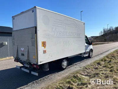 Ford Transit Chassi 350 2.2 TDCi FWD (155hk) - 2014 skåp med bakgavellift lätt lastbil