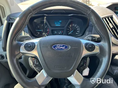 Ford Transit Chassi 350 2.2 TDCi FWD (155hk) - 2014 skåp med bakgavellift lätt lastbil