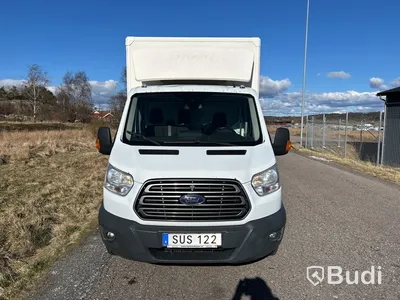 Ford Transit Chassi 350 2.2 TDCi FWD (155hk) - 2014 skåp med bakgavellift lätt lastbil
