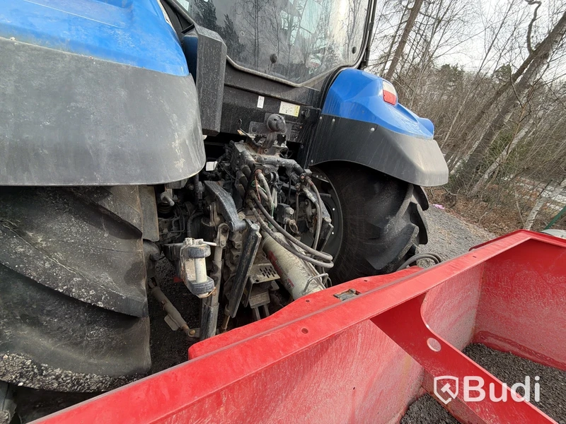 Traktor New Holland T6 145 M