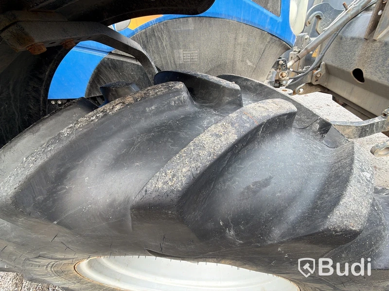Traktor New Holland T6 145 M