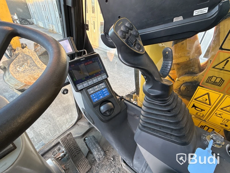 Hjulgrävare Komatsu PW148-11, -2019