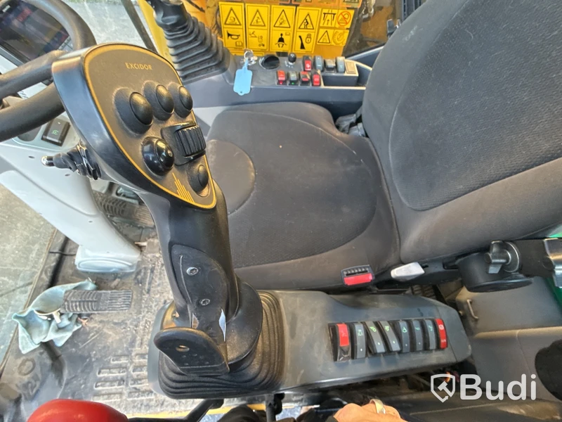 Hjulgrävare Komatsu PW148-11, -2019