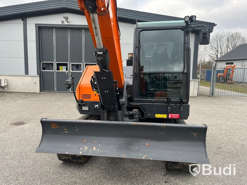 Minigrävare Develon DX85R-7 -2023 | med Engcons tiltrotator