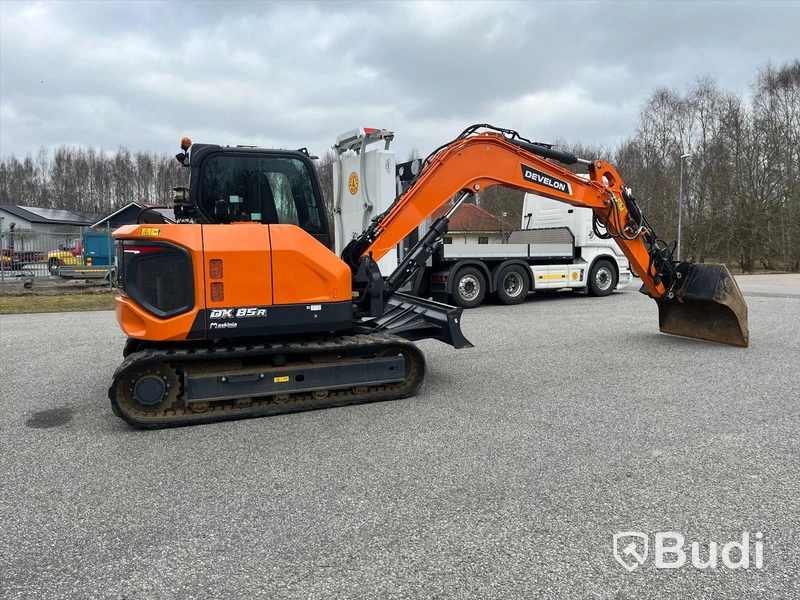Minigrävare Develon DX85R-7 -2023 | med Engcons tiltrotator