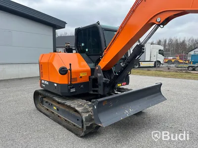 Minigrävare Develon DX85R-7 -2023 | med Engcons tiltrotator