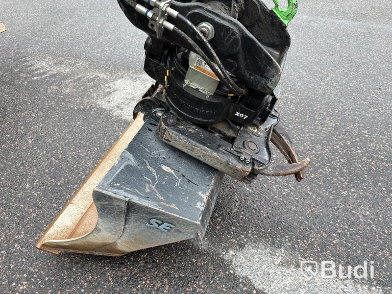 Bandgrävare med tilrotator Sany SY50U, -2024