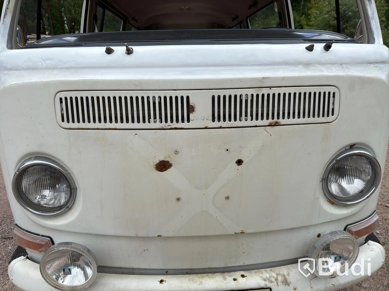 Volkswagen Transporter T2 Bay Window -1971 | Unregistered Restoration Project