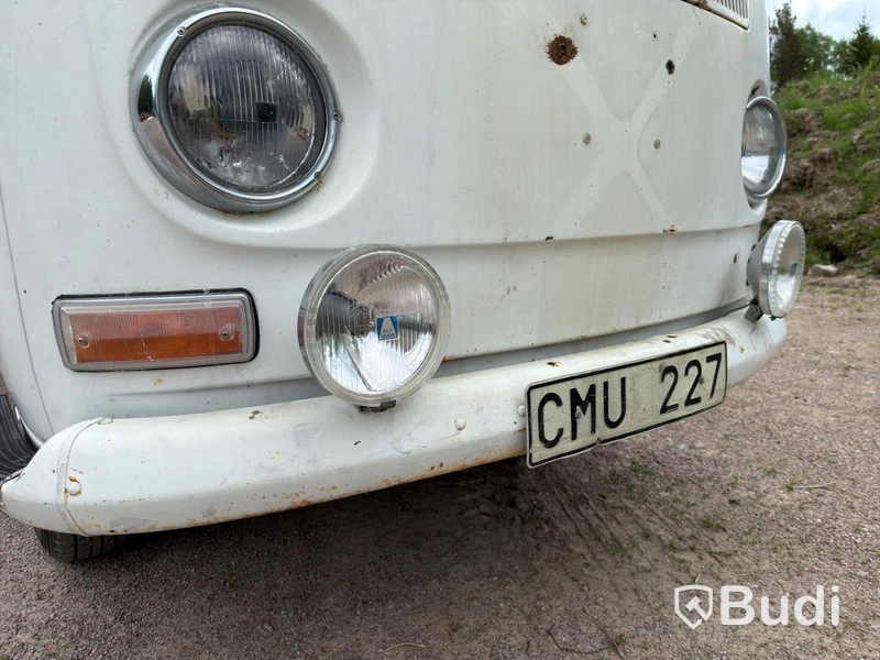 Volkswagen Transporter T2 Bay Window -1971 | Unregistered Restoration Project