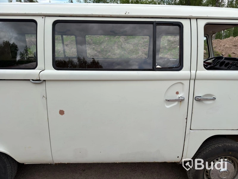 Volkswagen Transporter T2 Bay Window -1971 | Unregistered Restoration Project