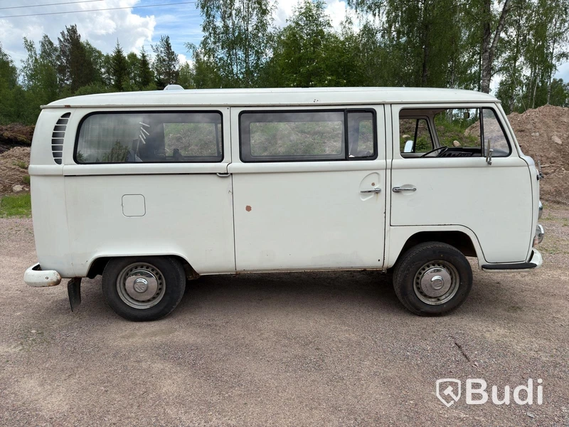 Volkswagen Transporter T2 Bay Window -1971 | Unregistered Restoration Project