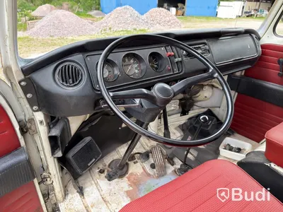 Volkswagen Transporter T2 Bay Window -1971 | Unregistered Restoration Project