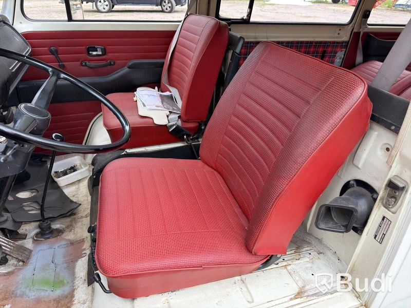 Volkswagen Transporter T2 Bay Window -1971 | Unregistered Restoration Project