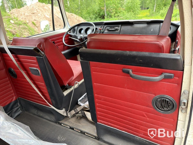 Volkswagen Transporter T2 Bay Window -1971 | Unregistered Restoration Project