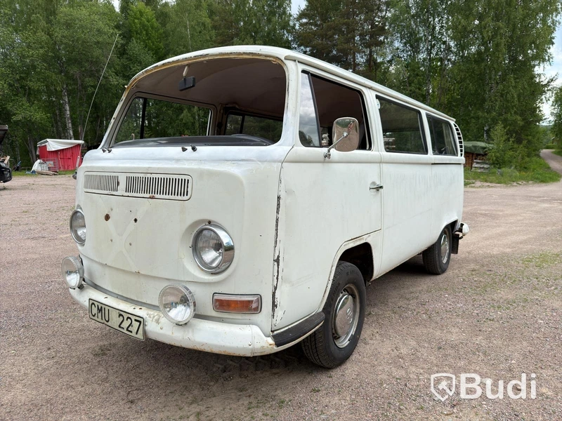 Volkswagen Transporter T2 Bay Window -1971 | Unregistered Restoration Project
