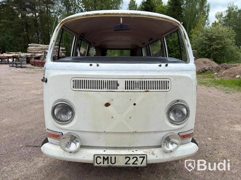 Volkswagen Transporter T2 Bay Window -1971 | Unregistered Restoration Project