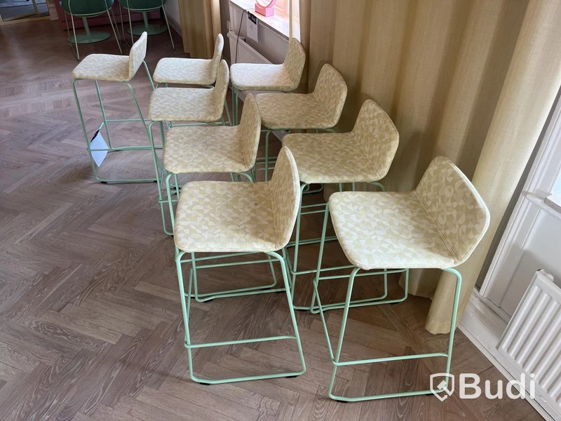 9 st barstolar – Johanson Design i grönt & tyg