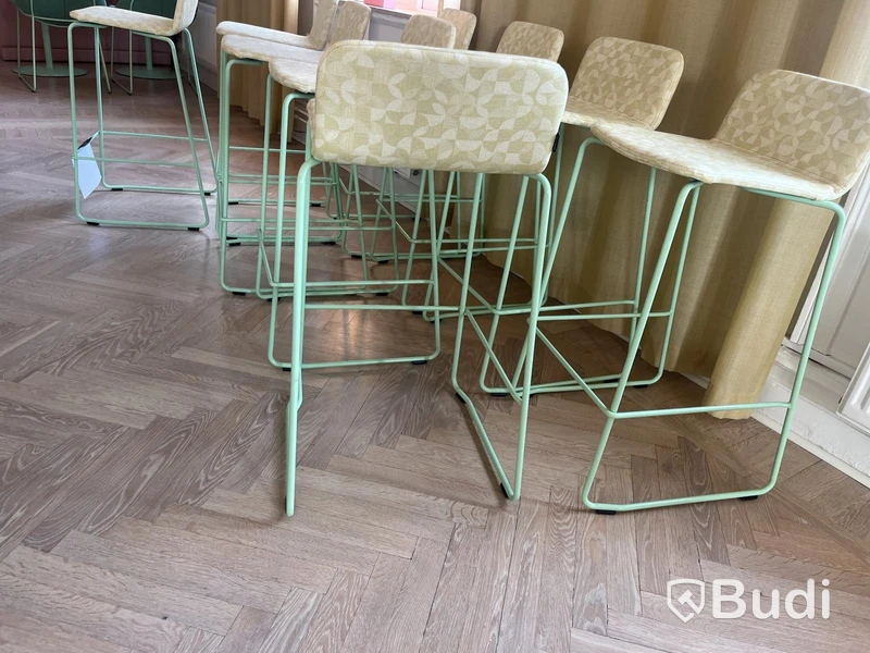 9 st barstolar – Johanson Design i grönt & tyg
