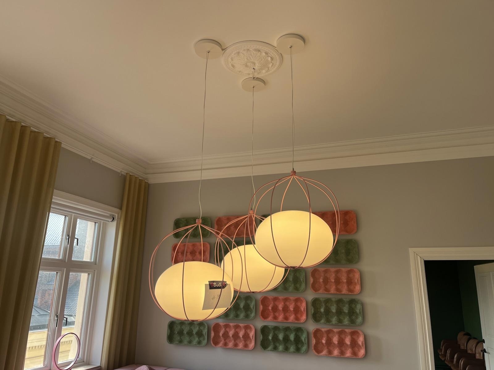 3 st. Exklusiv taklampa "Hoop Pendant" från "Zero".