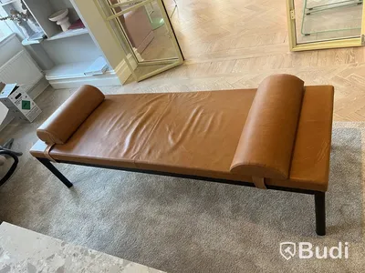 Dagbädd / bänk i läder – 180 cm från "Johanson Design"