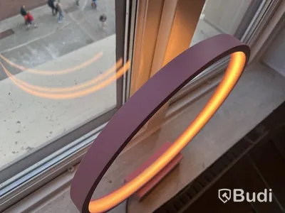 1 st. LED-bordslampa "HALO" från "Lightinova"