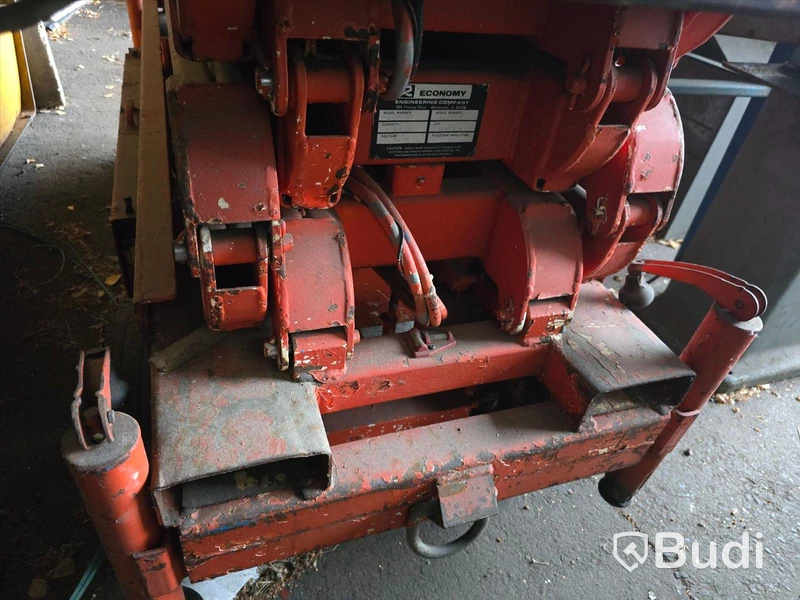 Saxlift | EEC SP-1630